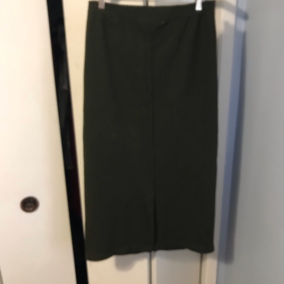 Ladies Long Dark Green Skirt, Size Small $5.00 AS AN ADD ON - Picture 1 of 2